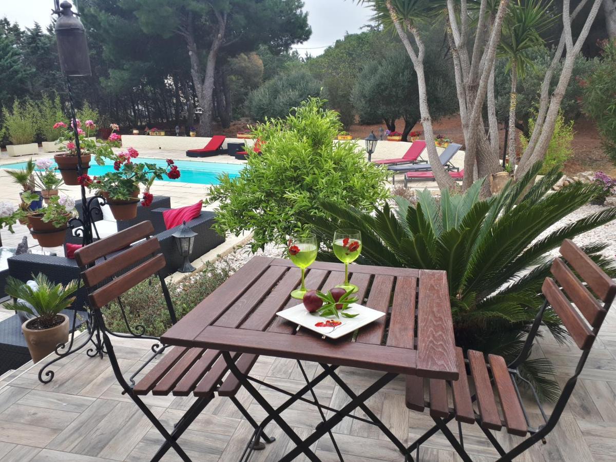 La Couloumine Ξενοδοχείο Salses-le-Chateau Εξωτερικό φωτογραφία